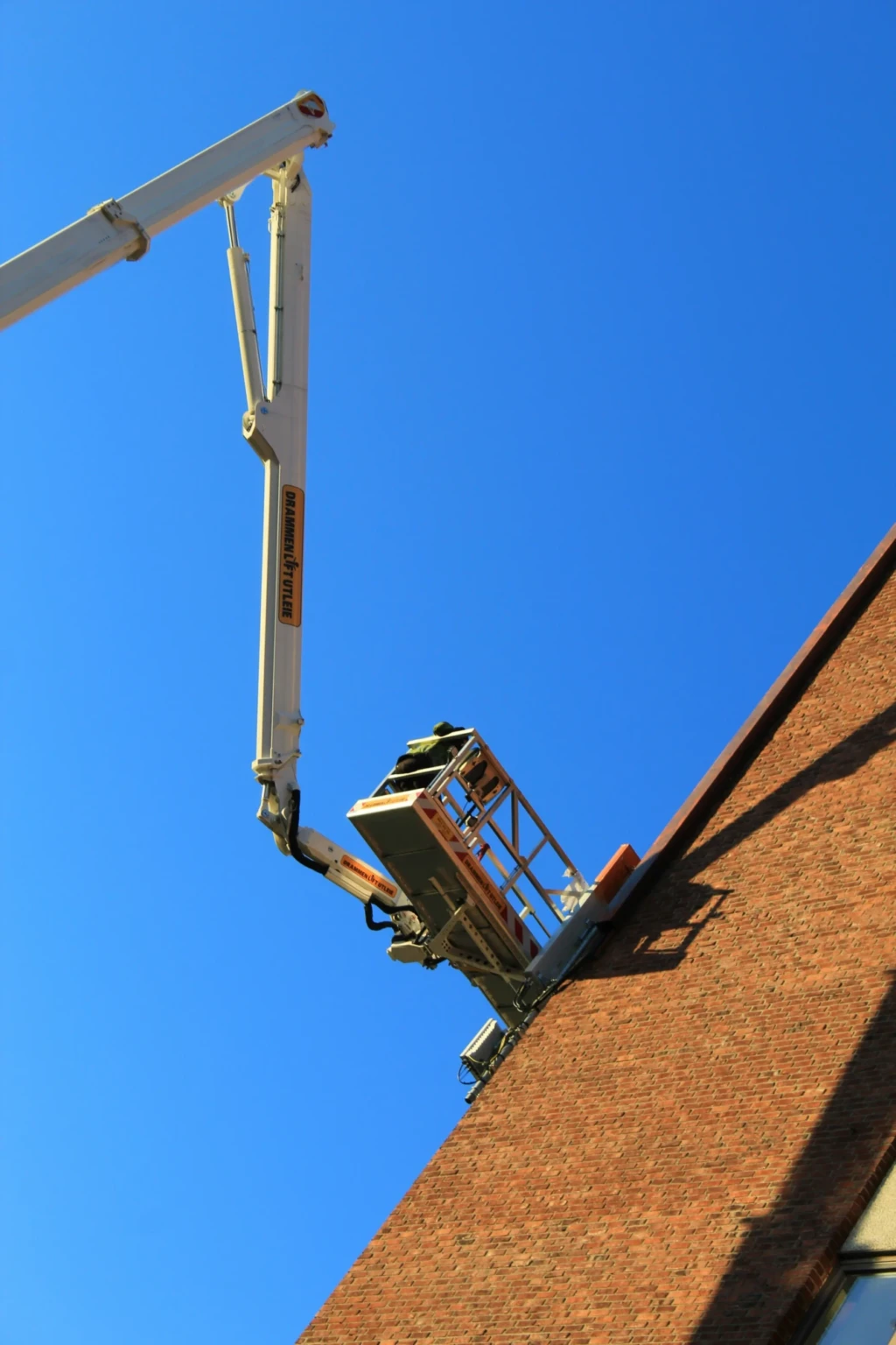 Urgence toiture à Marseille – Intervention rapide infiltration